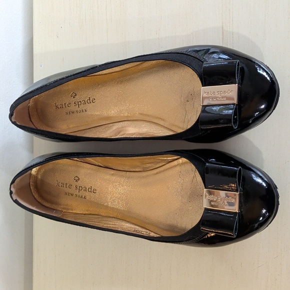 Kate Spade Black Ballet Flats Patent Leather With Bows Size 7.5 - Picture 4 of 11